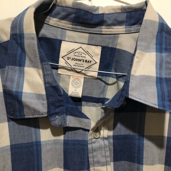 St. John’s Bay Men’s XL long sleeved button up - Picture 2 of 2